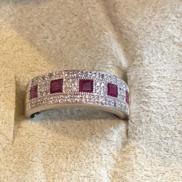 18k white gold diamonds and ruby ring - Picture 4 of 7